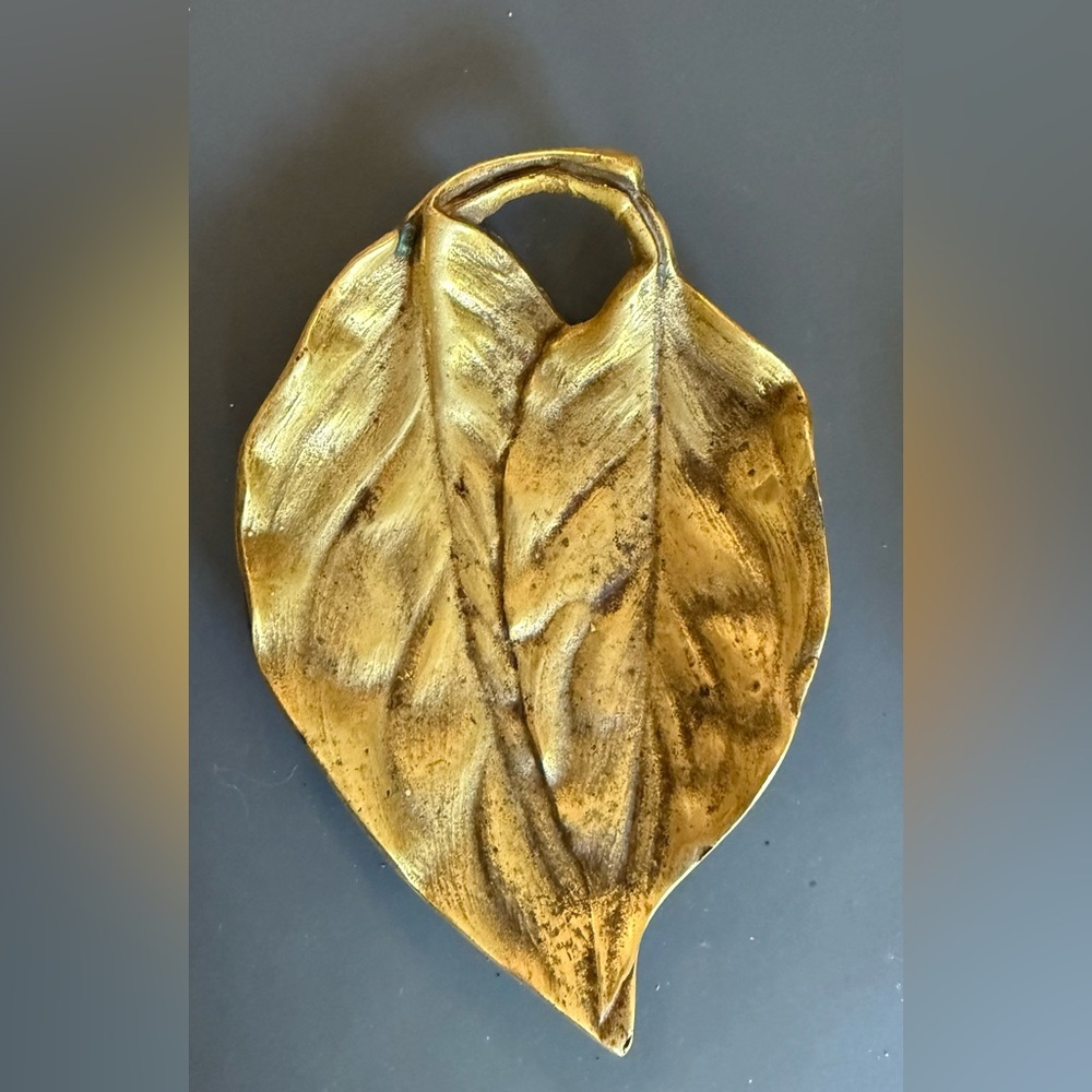 Vintage 1960s Mid-Century Modern Brass Evergreen Brads Leaf Dish by Cambron